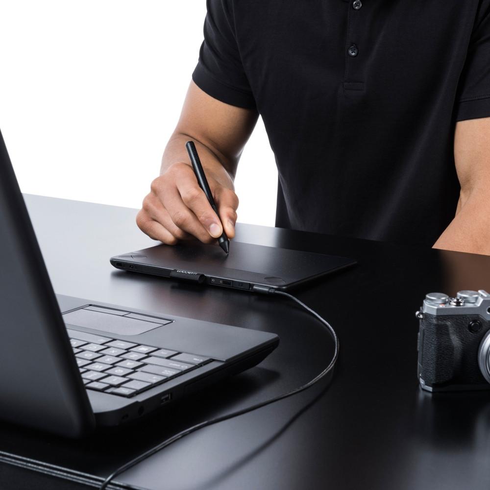Wacom Intuos Photo Creative Pen and Touch Tablet