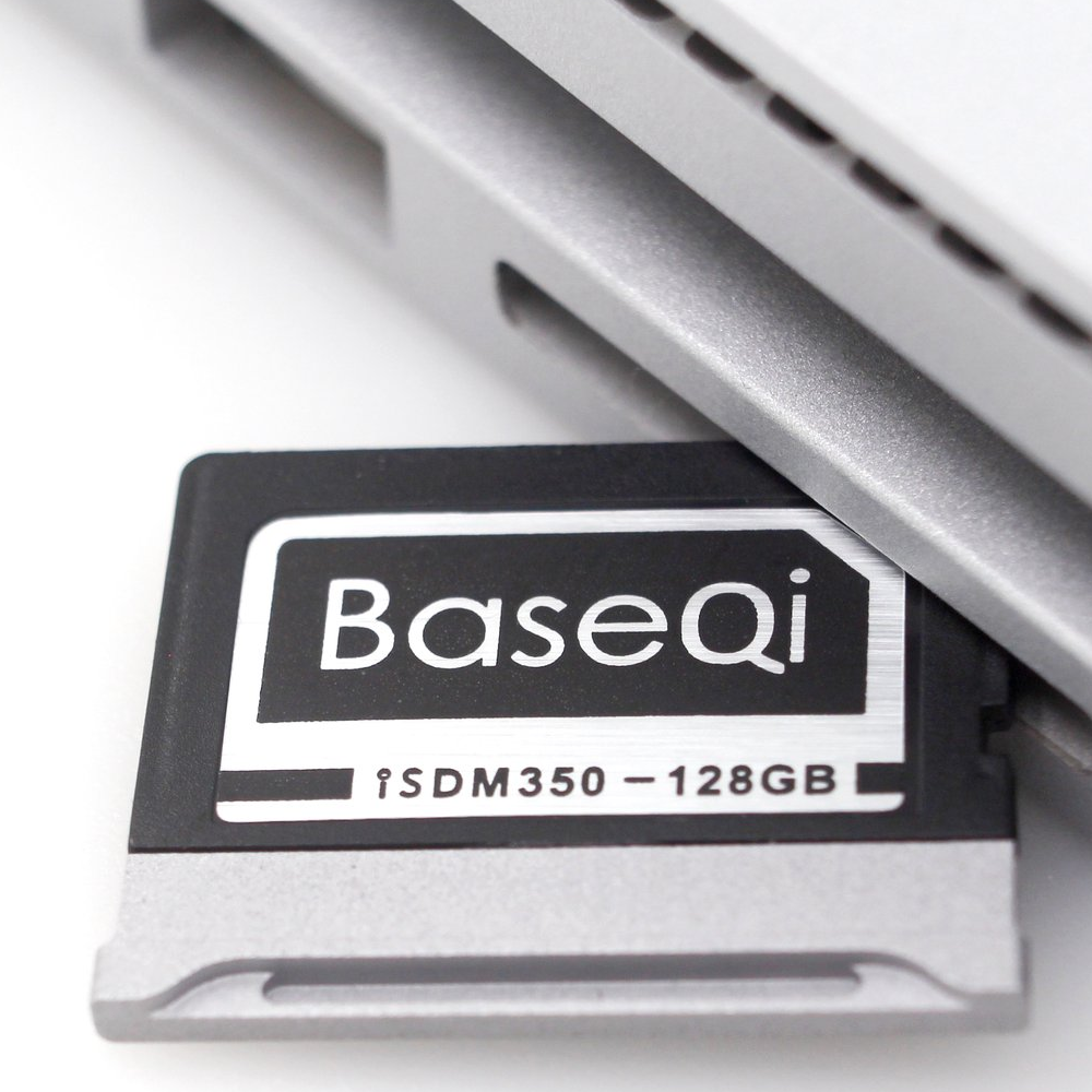 BaseQi Stealth Drive 128GB